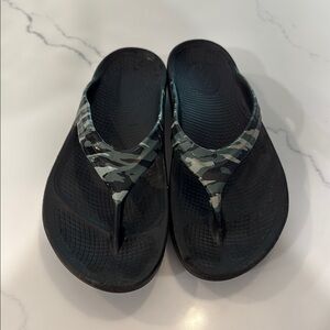 Oofos sandals